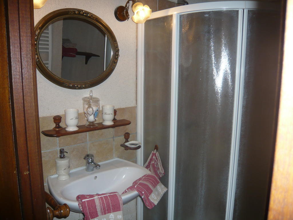 Bed and Breakfast La Petite Ferme Vouzeron Номер фото