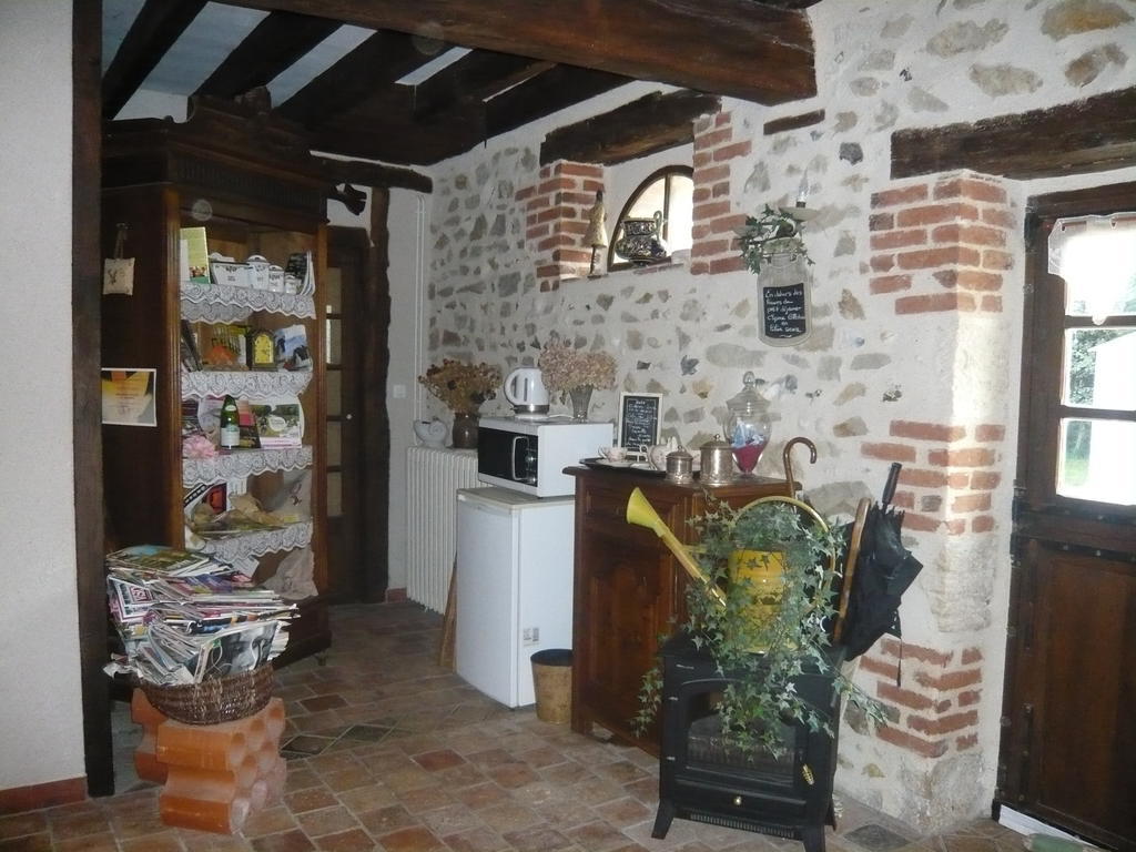 Bed and Breakfast La Petite Ferme Vouzeron Экстерьер фото